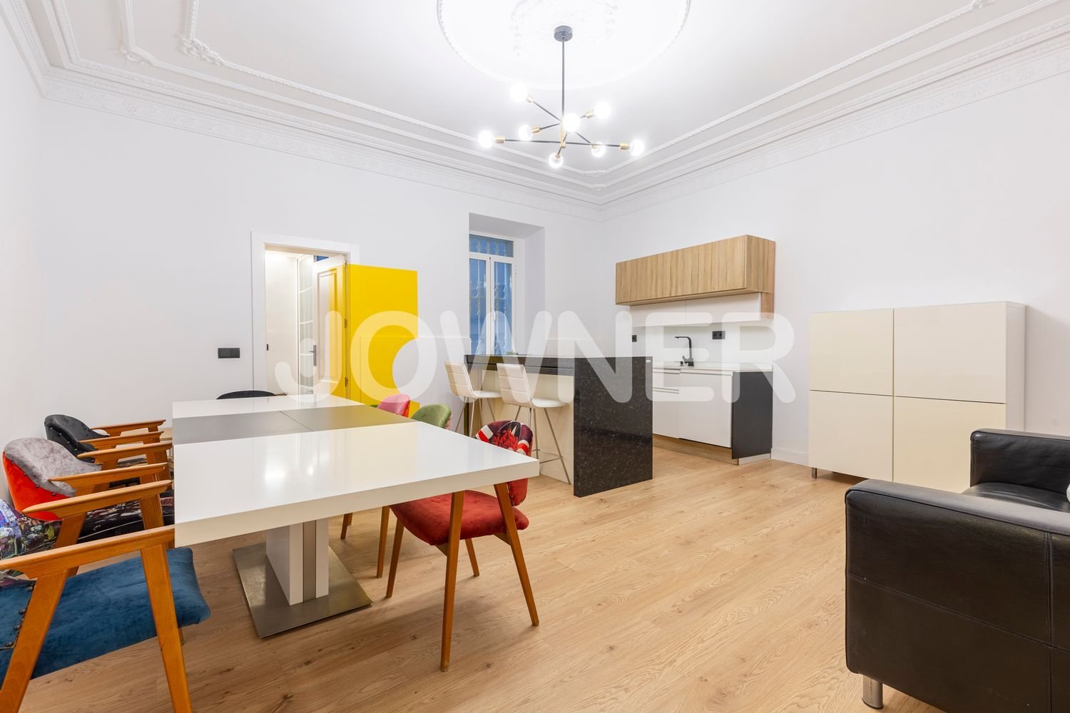 226m² Office in Madrid, Spain No. 267218