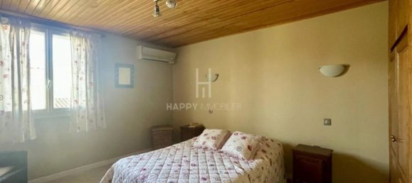 2 bedrooms House in Saint-Martin-de-Crau, France No. 295962 2