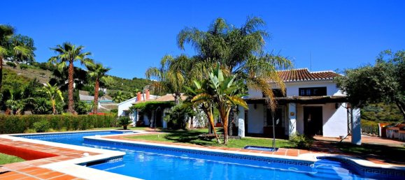 9 bedrooms Villa in Frigiliana, Spain No. 54207 4