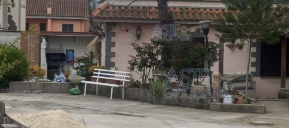 4-Zimmer Wohnung in Rome, Italy, Nr. 200532 2