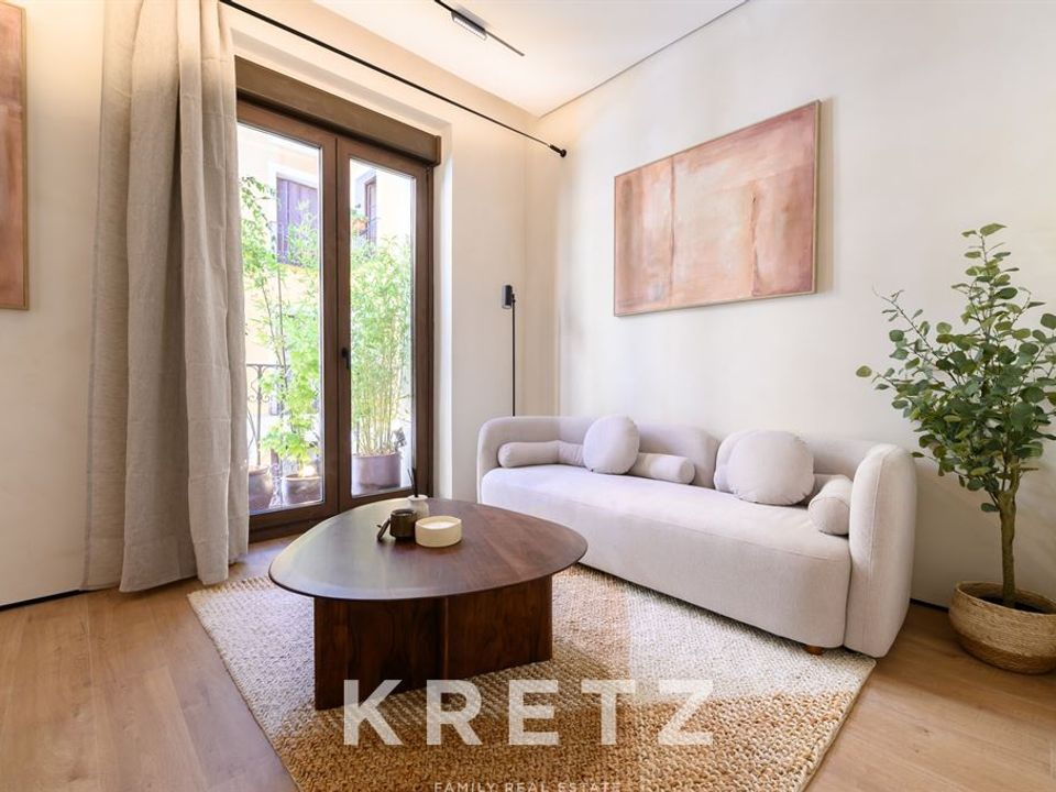 2 bedrooms Apartment in Madrid, Spain No. 209761