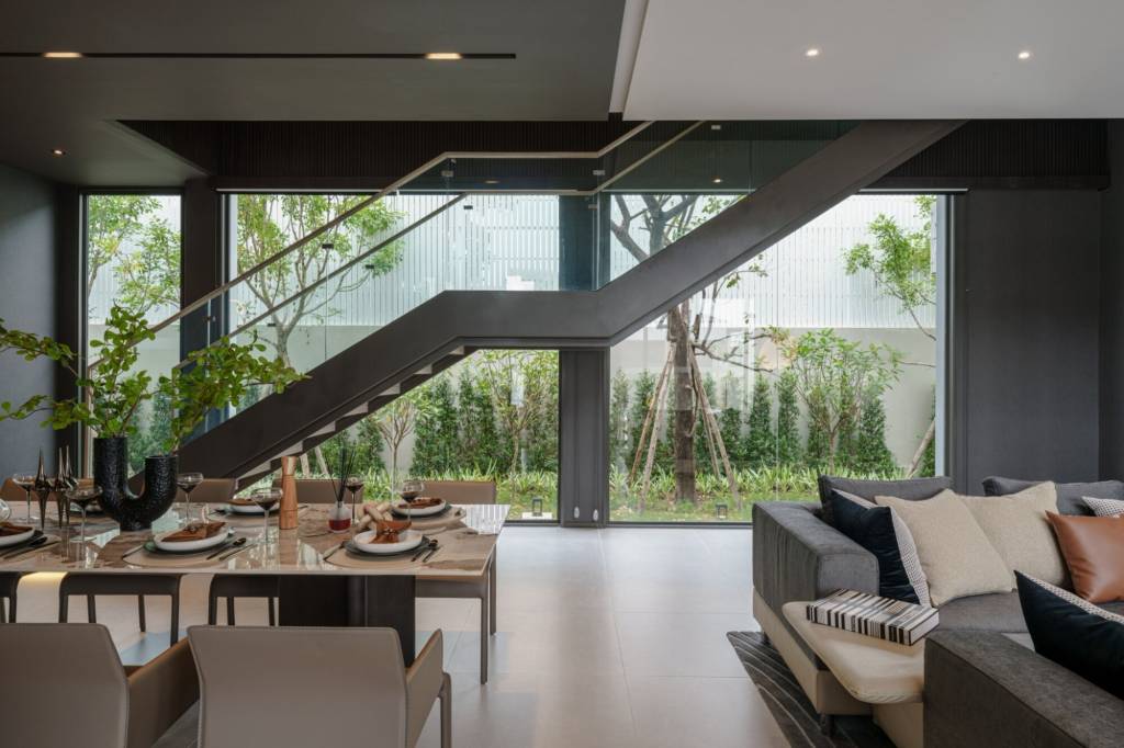 Villa de 4 dormitorios en Pattaya, Thailand No. 58600