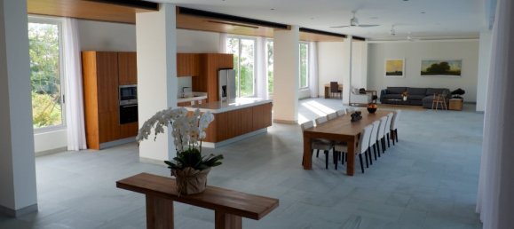 5 bedrooms Villa in Phuket, Thailand No. 5899 10