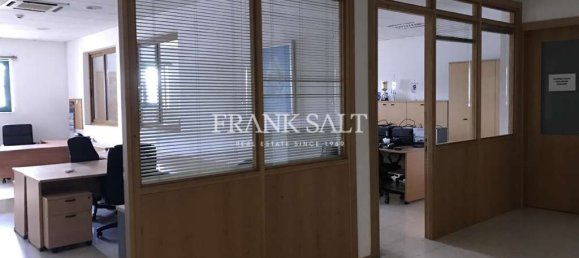 Bureau à Marsa, Malta 108m² No. 12962 17