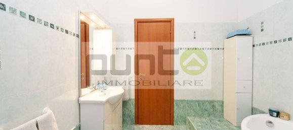 3-salle Appartement à Concorezzo, Italy No. 35325 31