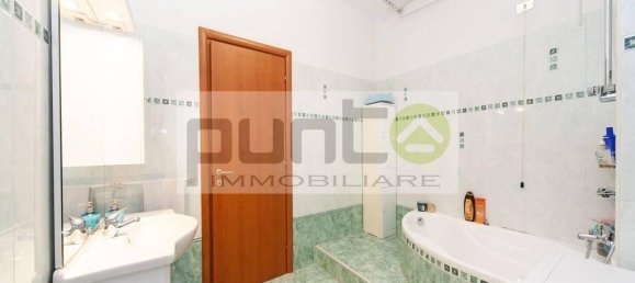 3-salle Appartement à Concorezzo, Italy No. 35325 30