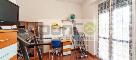 3-salle Appartement à Concorezzo, Italy No. 35325 35