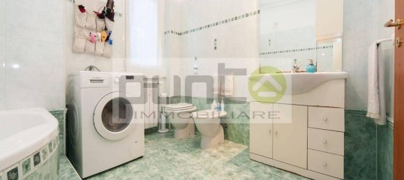 3-salle Appartement à Concorezzo, Italy No. 35325 33