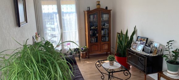 1 bedroom Apartment in Tinqueux, France No. 243999 9