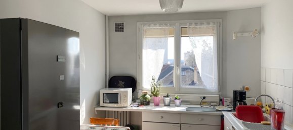 1 bedroom Apartment in Tinqueux, France No. 243999 5