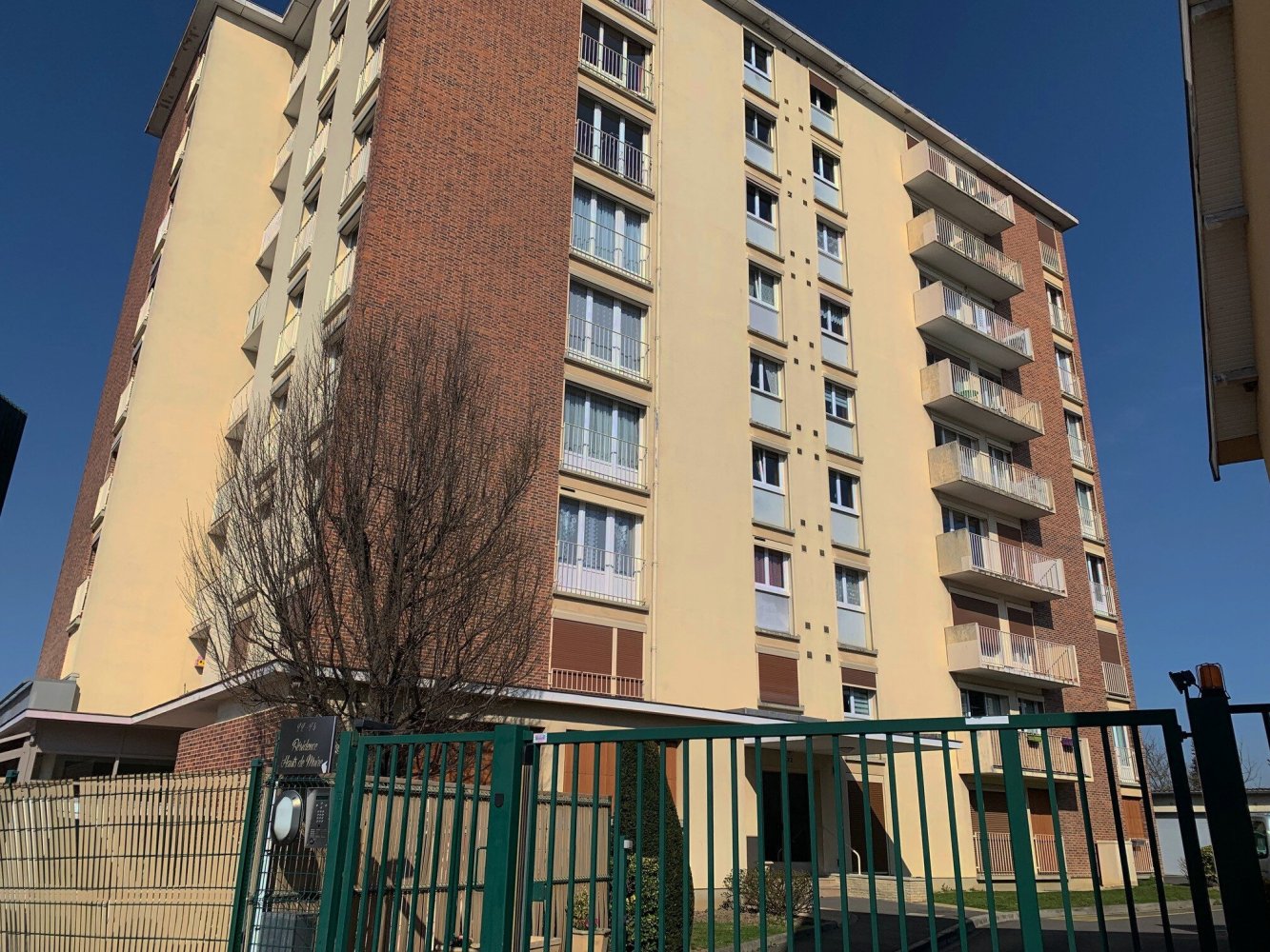 1 bedroom Apartment in Tinqueux, France No. 243999