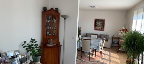 1 bedroom Apartment in Tinqueux, France No. 243999 8