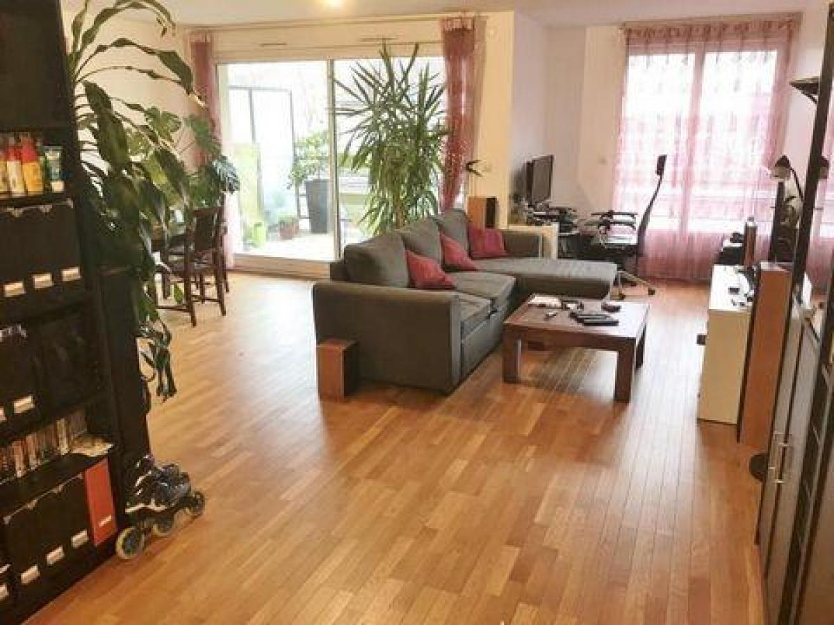 Apartamento com 2 quartos em condomínio em Montrouge, France N.º 37355