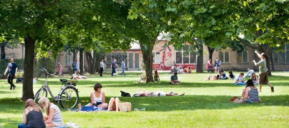 Квартира с 4 комнатами в Митте, Германия № 66116 10