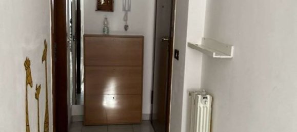 2-salle Appartement à Rho, Italy No. 331507 8