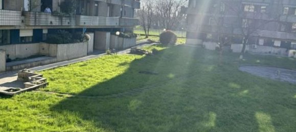 2-salle Appartement à Rho, Italy No. 331507 15