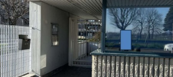 2-salle Appartement à Rho, Italy No. 331507 2