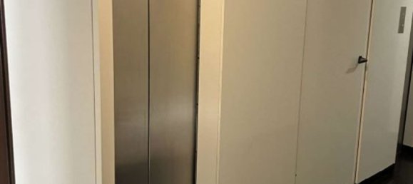 2-salle Appartement à Rho, Italy No. 331507 6