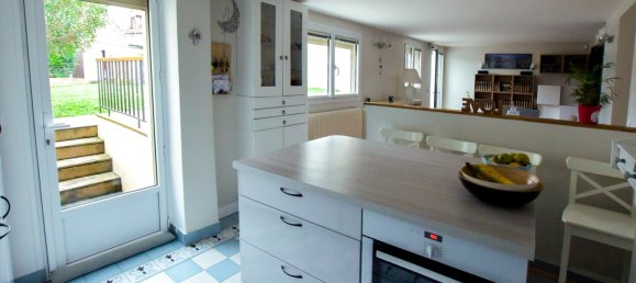 3 Schlafzimmer Haus in Nanterre, France, Nr. 146779 3