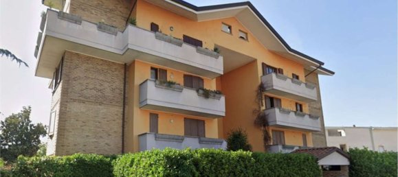 Квартира с 5 комнатами в Лимбьяте, Италия № 3759 2