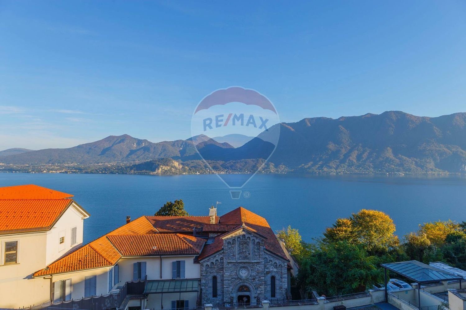 3غرفة شقة في Ghiffa, Italy رقم 114631