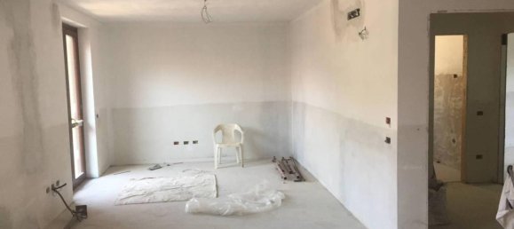 4-Zimmer Penthouse in Berbenno, Italy, Nr. 19121 11