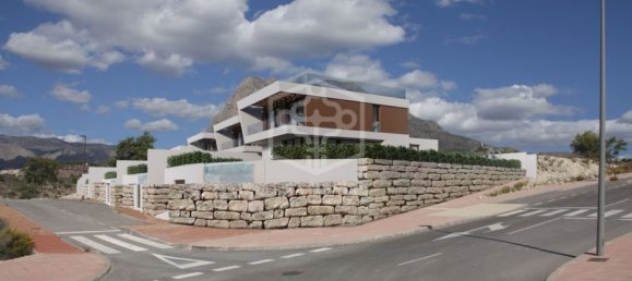 3 bedrooms Villa in Finestrat, Spain No. 16342 12