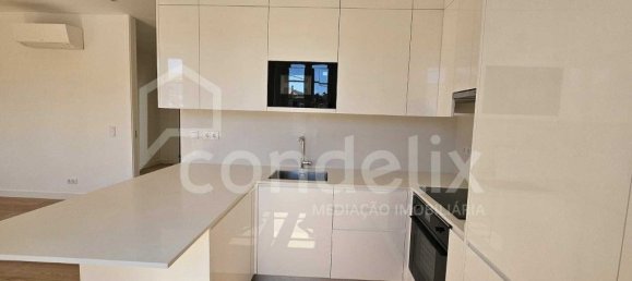 3 bedrooms Duplex in Cascais, Portugal No. 9966 3