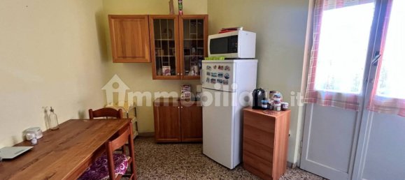 2 bedrooms Apartment in Urbino, Italy No. 273670 3