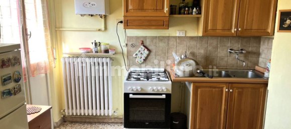 2 bedrooms Apartment in Urbino, Italy No. 273670 2