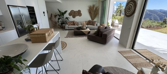 2 bedrooms Apartment in Marbella, Spain No. 37870 6