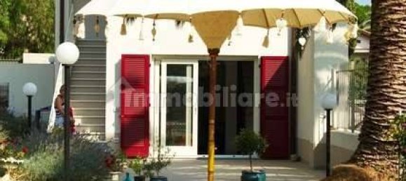 2 bedrooms Villa in Bordighera, Italy No. 319237 2