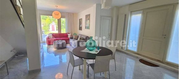 2 bedrooms Villa in Bordighera, Italy No. 319237 4