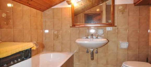 2 rooms Apartment in Piazza Brembana, Italy No. 39594 8