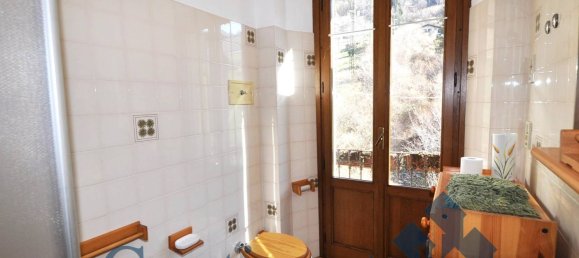 2 rooms Apartment in Piazza Brembana, Italy No. 39594 2