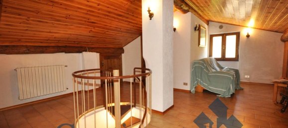2 rooms Apartment in Piazza Brembana, Italy No. 39594 6