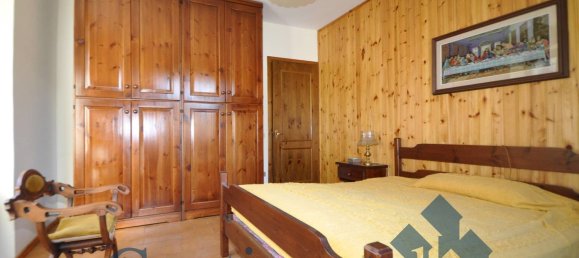 2 rooms Apartment in Piazza Brembana, Italy No. 39594 4