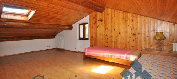 2 rooms Apartment in Piazza Brembana, Italy No. 39594 9