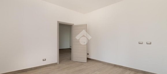 2 bedrooms Apartment in Pozzo d'Adda, Italy No. 60475 13