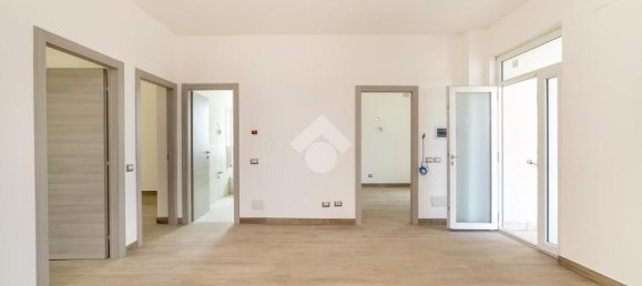 2 bedrooms Apartment in Pozzo d'Adda, Italy No. 60475 9