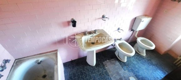 5 bedrooms House in Loranzè, Italy No. 283842 37