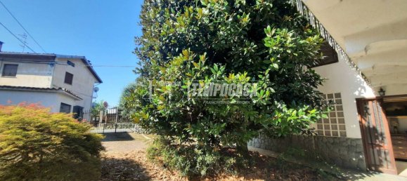 5 bedrooms House in Loranzè, Italy No. 283842 14