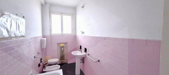 3غرفة شقة في Carpi, Italy رقم 18449 25