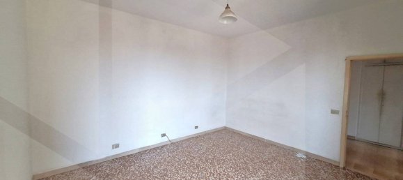 3غرفة شقة في Carpi, Italy رقم 18449 16