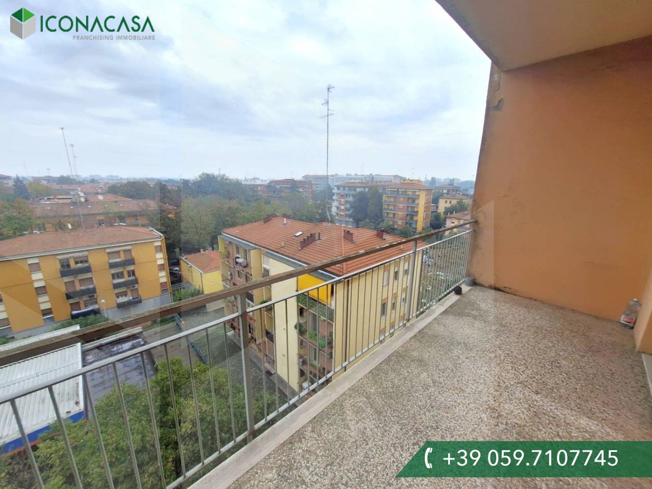 3غرفة شقة في Carpi, Italy رقم 18449