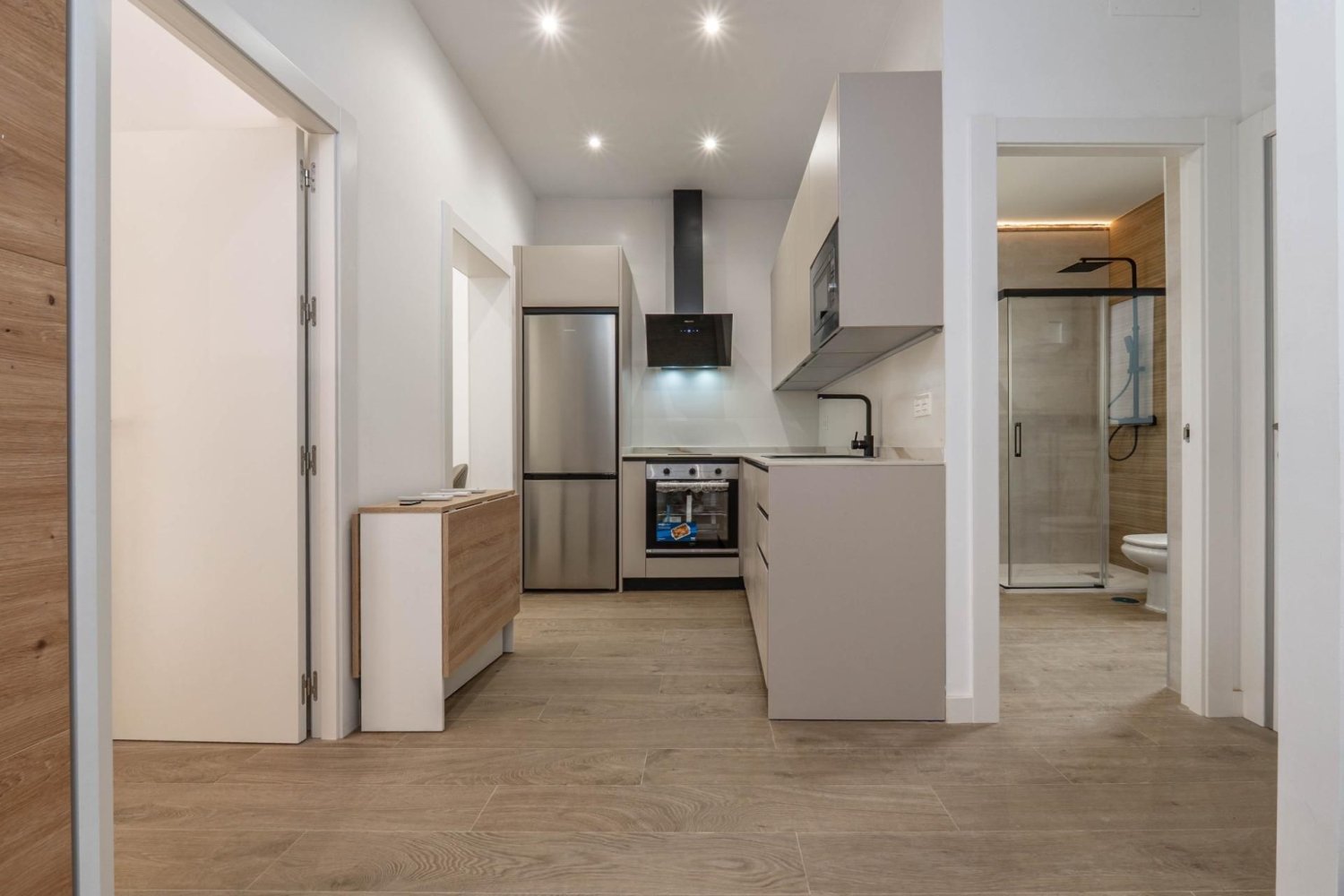 2 bedrooms Apartment in Granada, Spain No. 170330