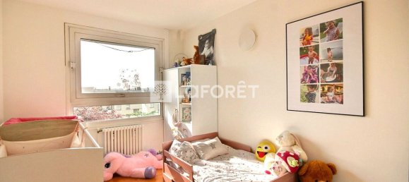 2 bedrooms Apartment in Suresnes, France No. 179439 3