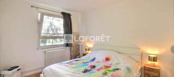 2 bedrooms Apartment in Suresnes, France No. 179439 10