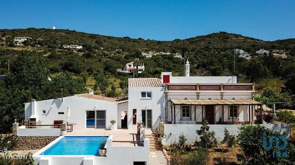 Villa de 4 dormitorios en Faro, Portugal No. 97281