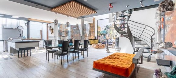 Casa de 4 dormitorios en Pantin, France No. 359356 2